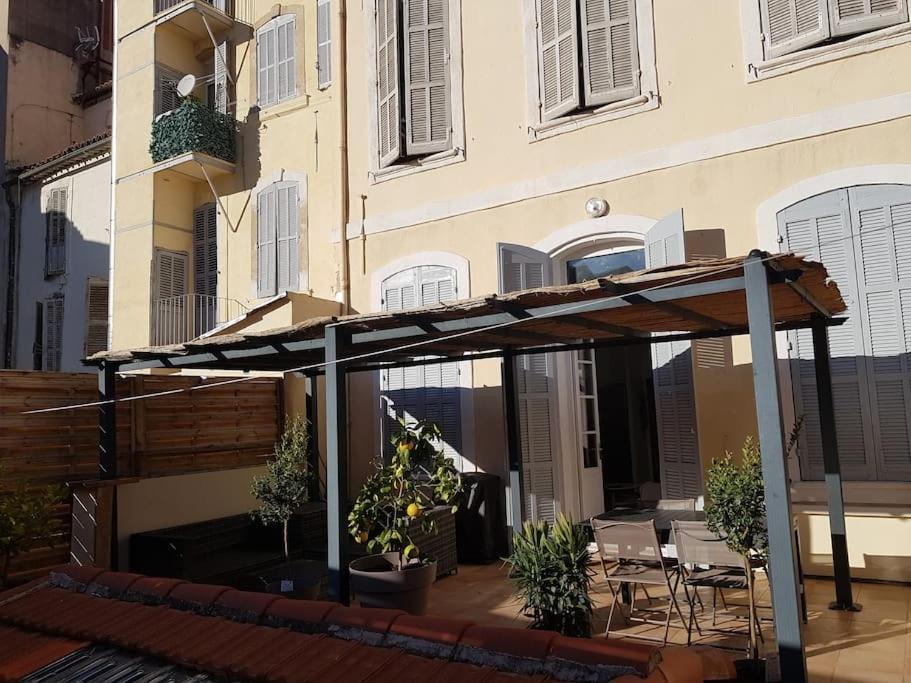 Superbe 2 Pieces Avec Grande Terrasse, Classe *** Marsilia Exterior foto