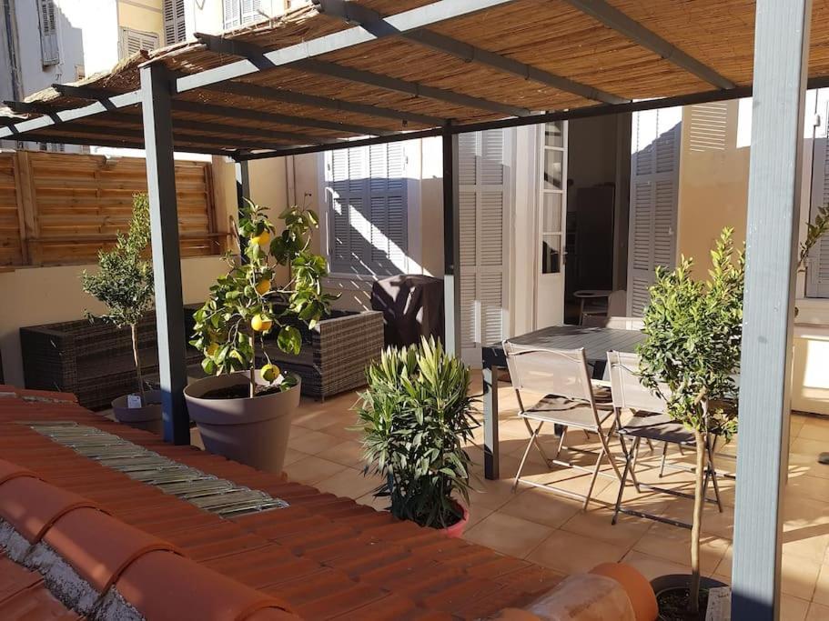 Superbe 2 Pieces Avec Grande Terrasse, Classe *** Marsilia Exterior foto