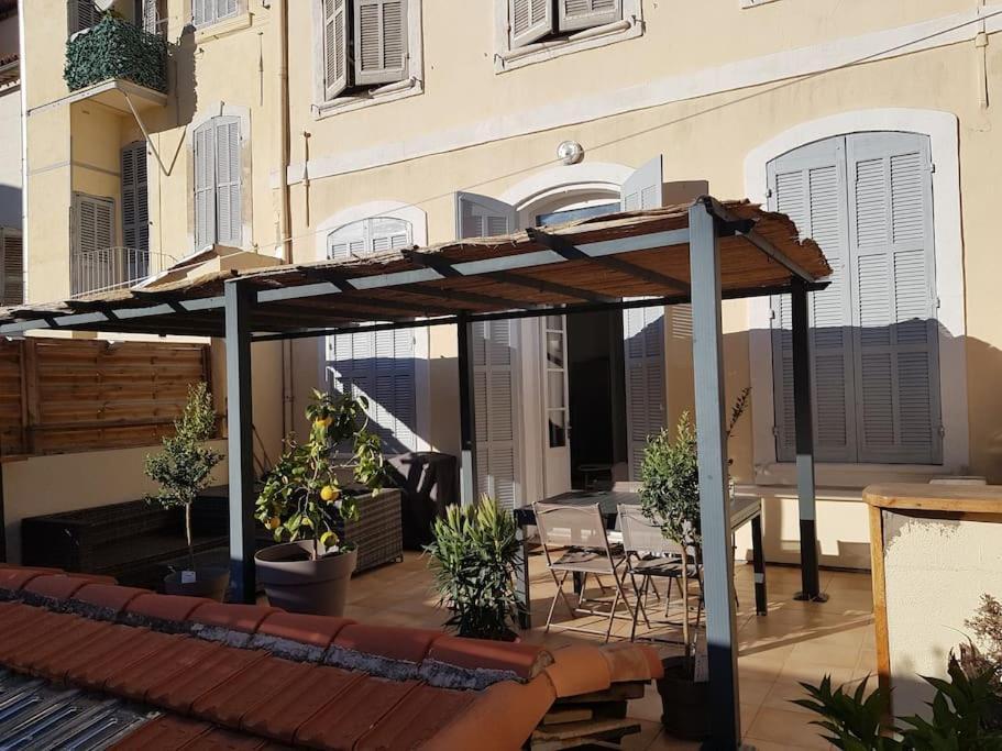 Superbe 2 Pieces Avec Grande Terrasse, Classe *** Marsilia Exterior foto