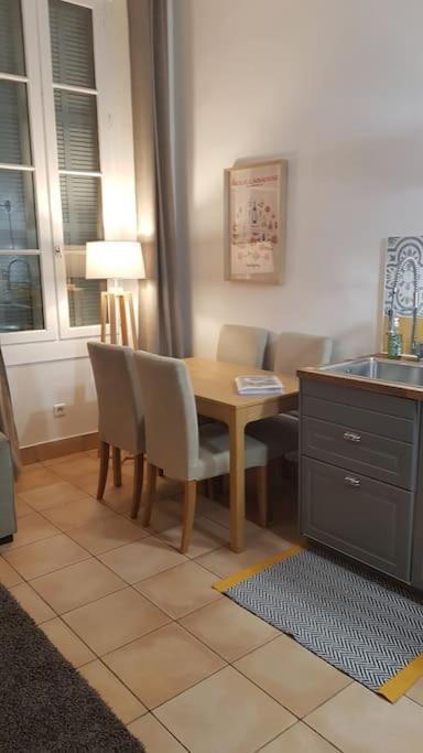 Superbe 2 Pieces Avec Grande Terrasse, Classe *** Marsilia Exterior foto